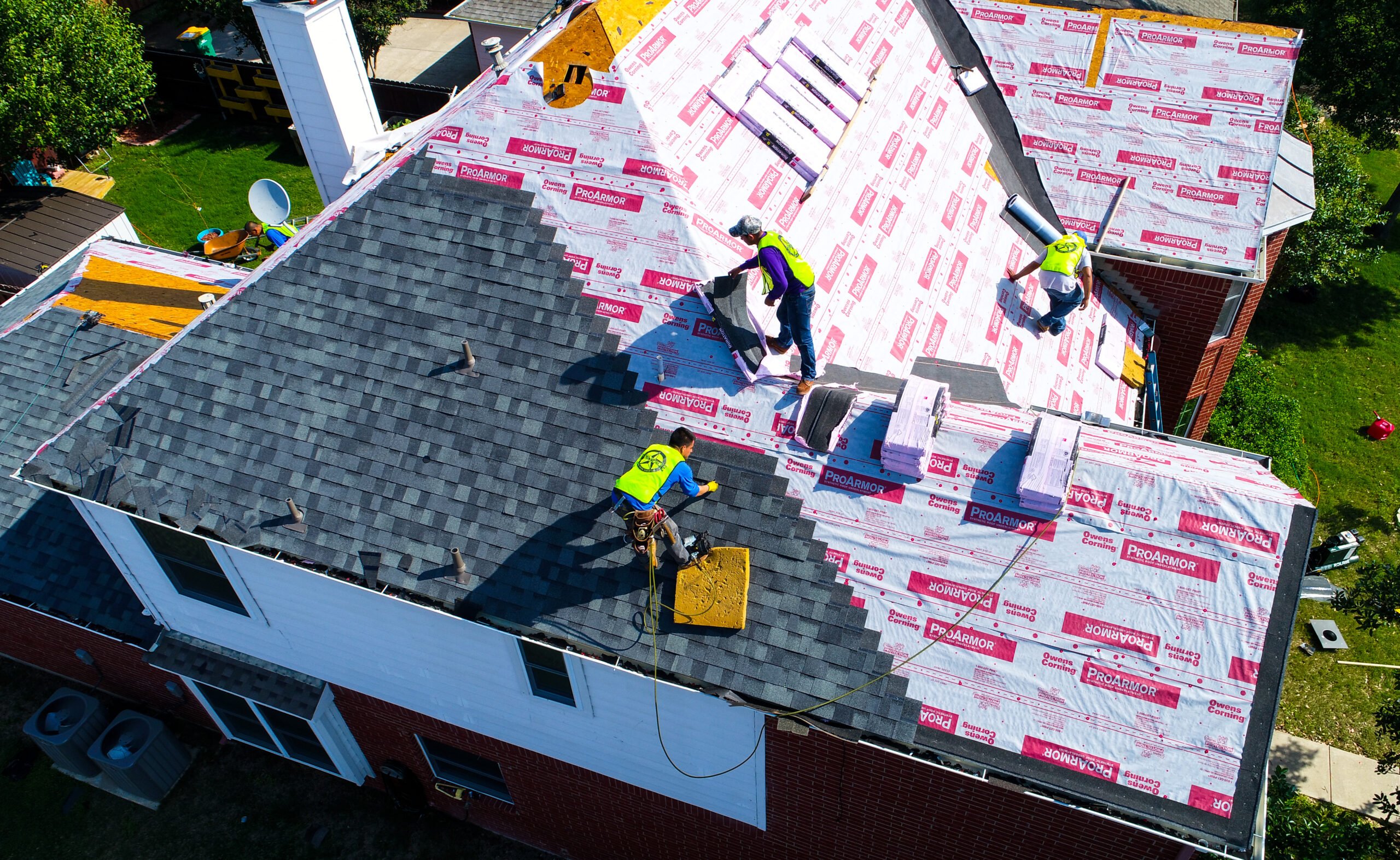 Roofing Services: Residential and Commercial Roofing - Heritage Construction Co.